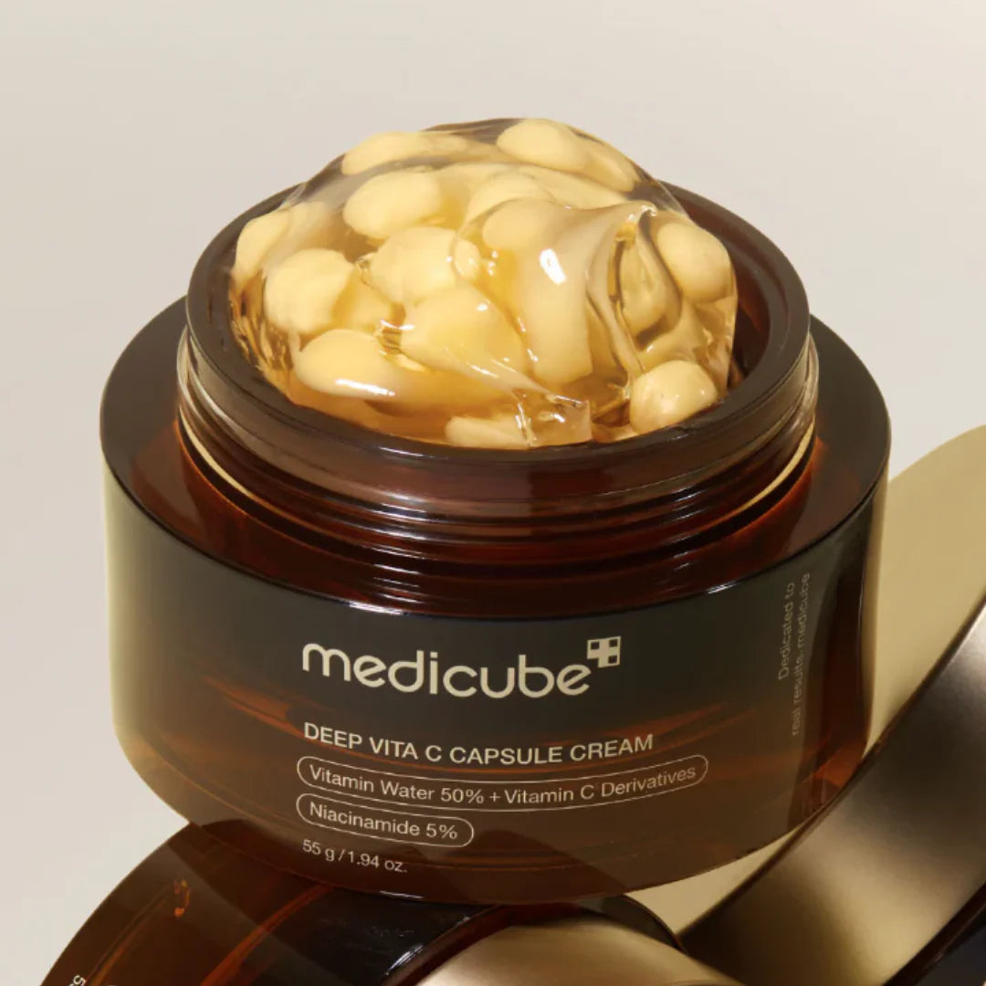 Medicube Deep Vita C Capsule Cream – Brightening Vitamin C Moisturizer for dark spots. Texture