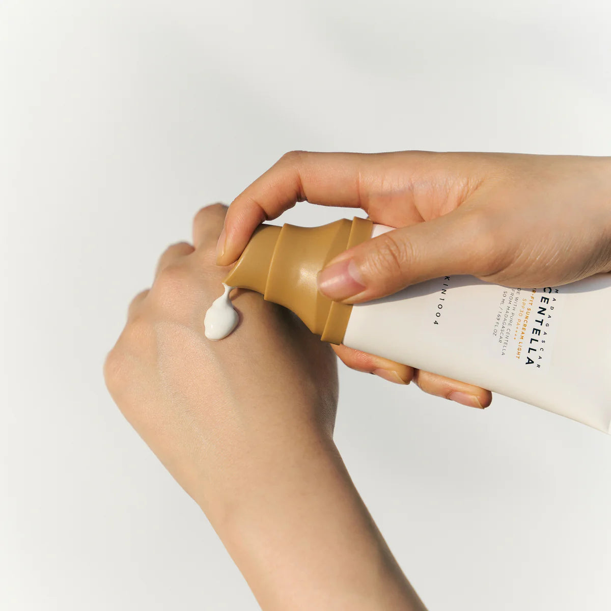 Madagascar Centella Air-Fit Suncream Light SPF30 PA++++ (50ml)