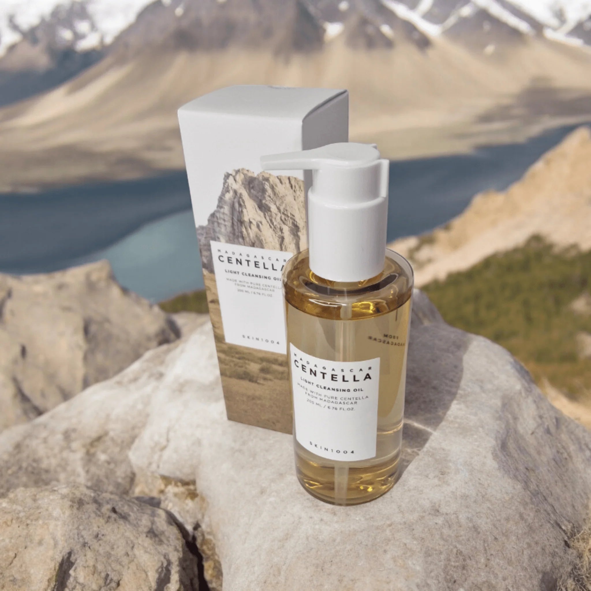 Madagascar Centella Light Cleansing Oil (200ml)