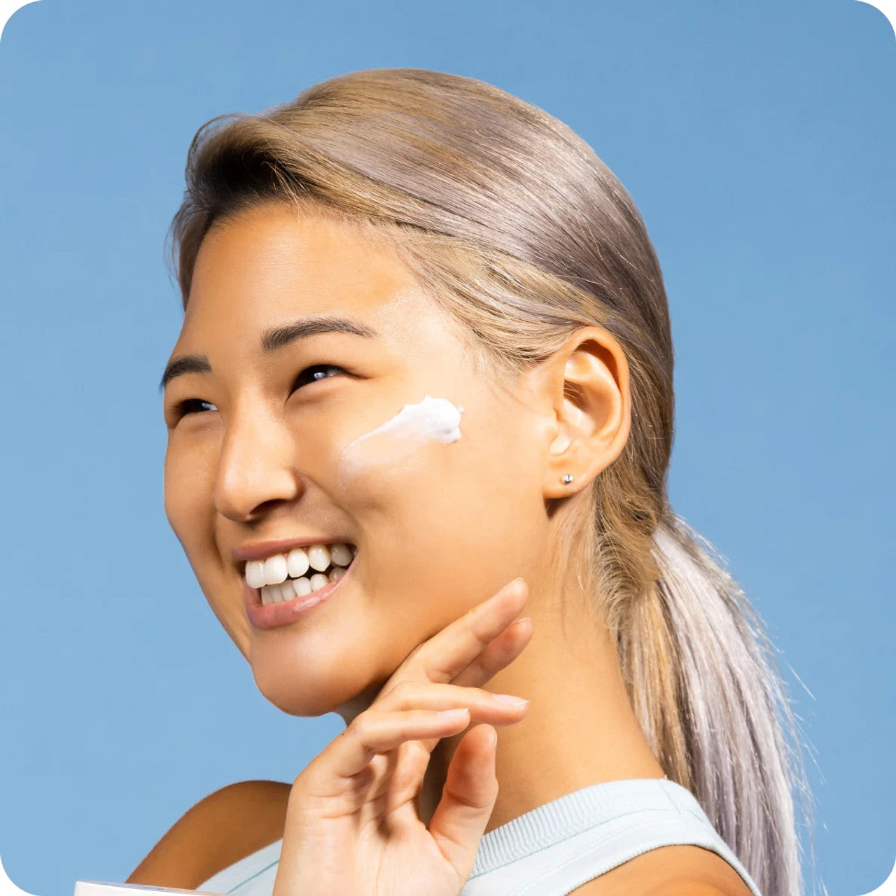 Round Lab Birch Juice Moisturising Cream – Korean skincare 80ml, On Skin