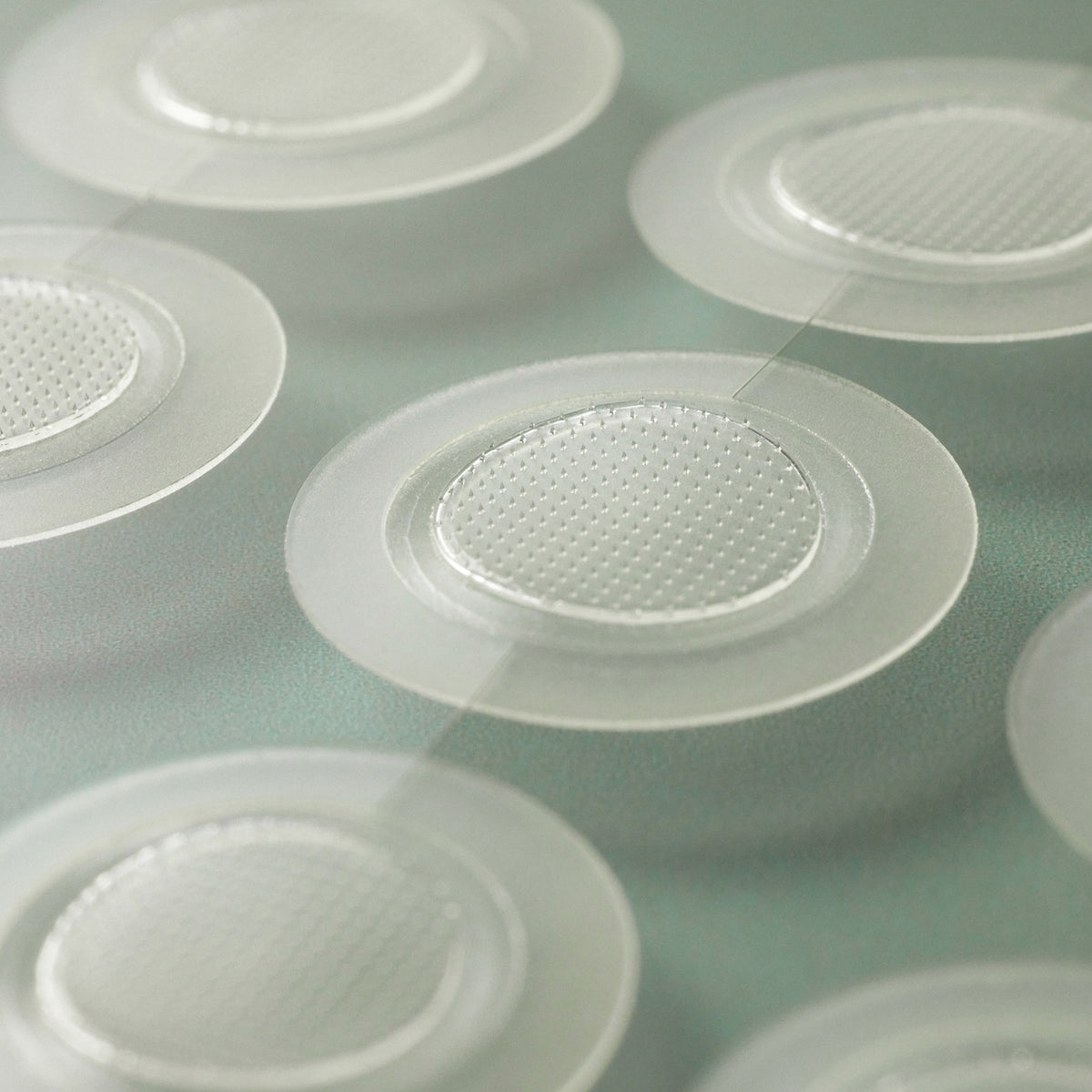 SOME BY MI Micro Pin Spot Patch – Korean microneedle acne patch with Tea Tree, Salicylic Acid, and Madecassoside for targeted blemish care. Patch close up