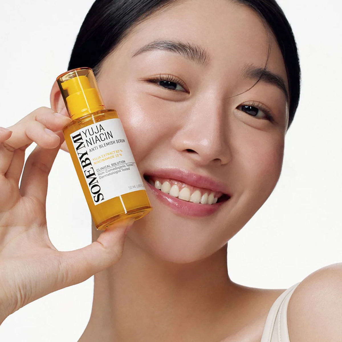 SOME BY MI Yuja Niacin Anti-Blemish Serum – Korean brightening serum with Vitamin C, Niacinamide, and Yuja for dark spot correction. Model