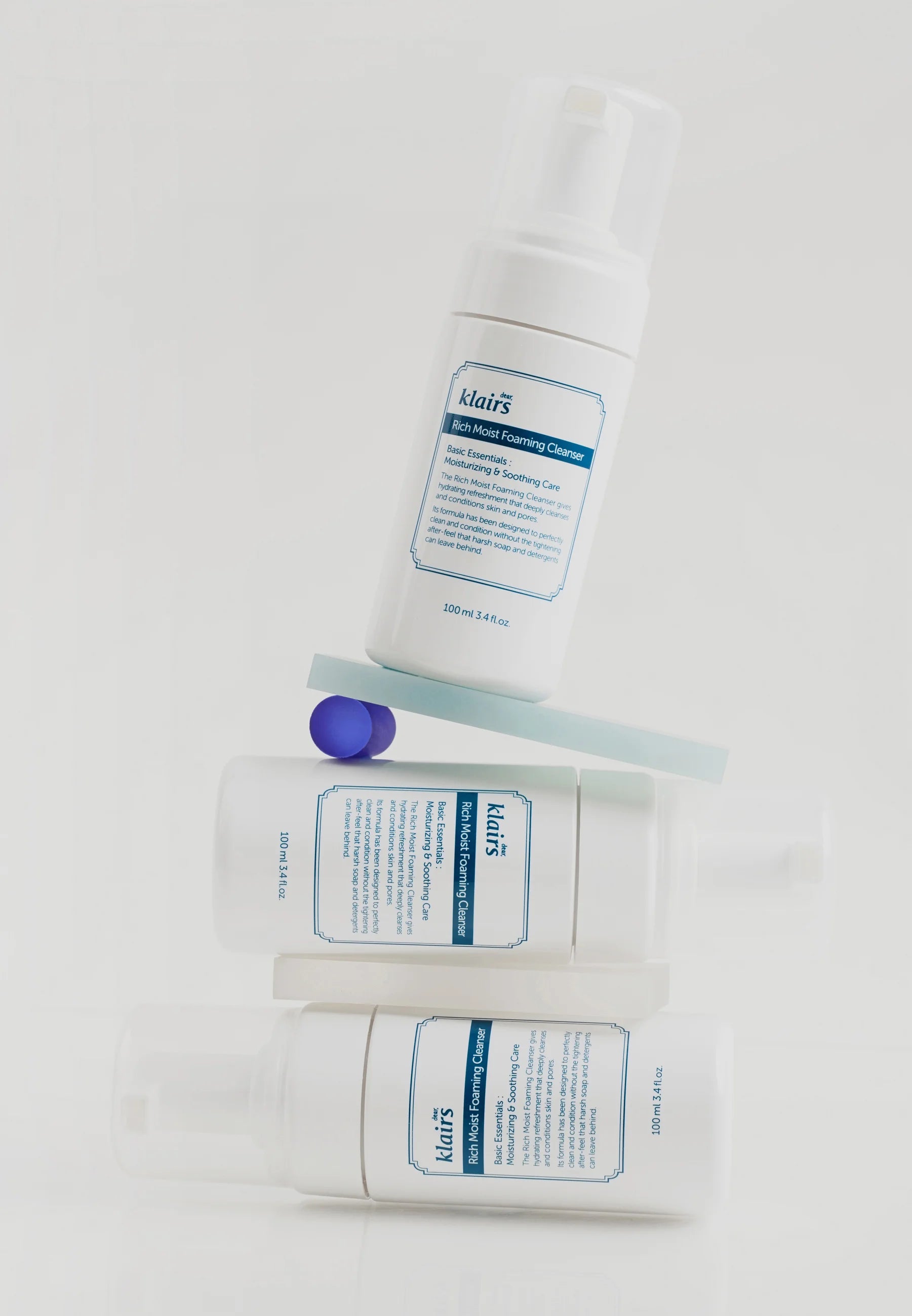 dear KLAIRS Rich Moist Foaming Cleanser (100mL)