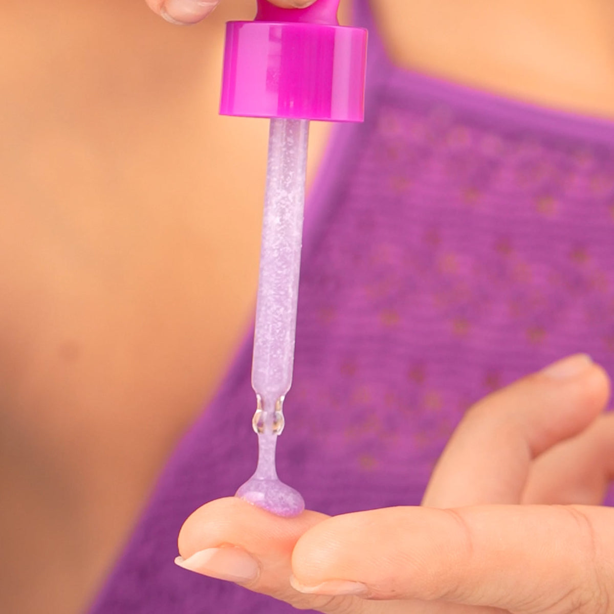 EQQUALBERRY Bakuchiol Plumping Serum – Korean anti-aging serum for firm, smooth, and radiant skin. Texture